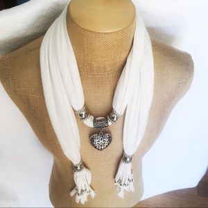 New Design Soft Heart Charm Pendant Scarve